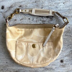 Vintage Coach Hampton Scribble Signature Shoulder Hobo Croissant Bag Cream Beige